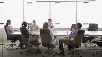 CIO meets with clinical staff in hospital
